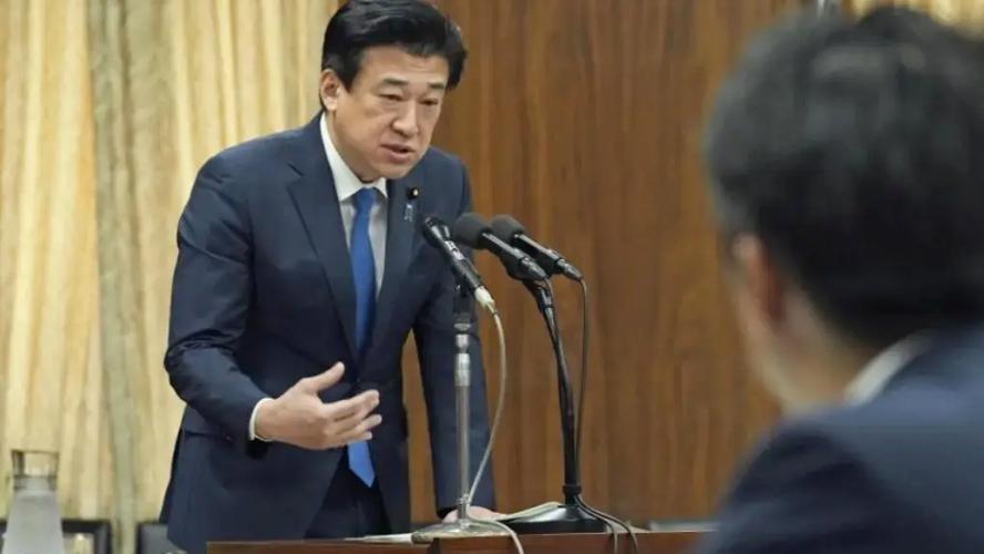 日本内阁官房长官称日元出现单向的突然波动令人担忧