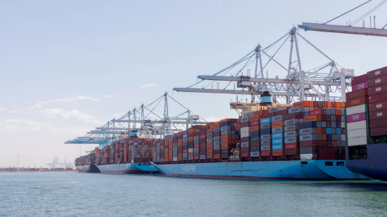 航运巨头马士基上调业绩预期，CEO称全球贸易韧性超预期